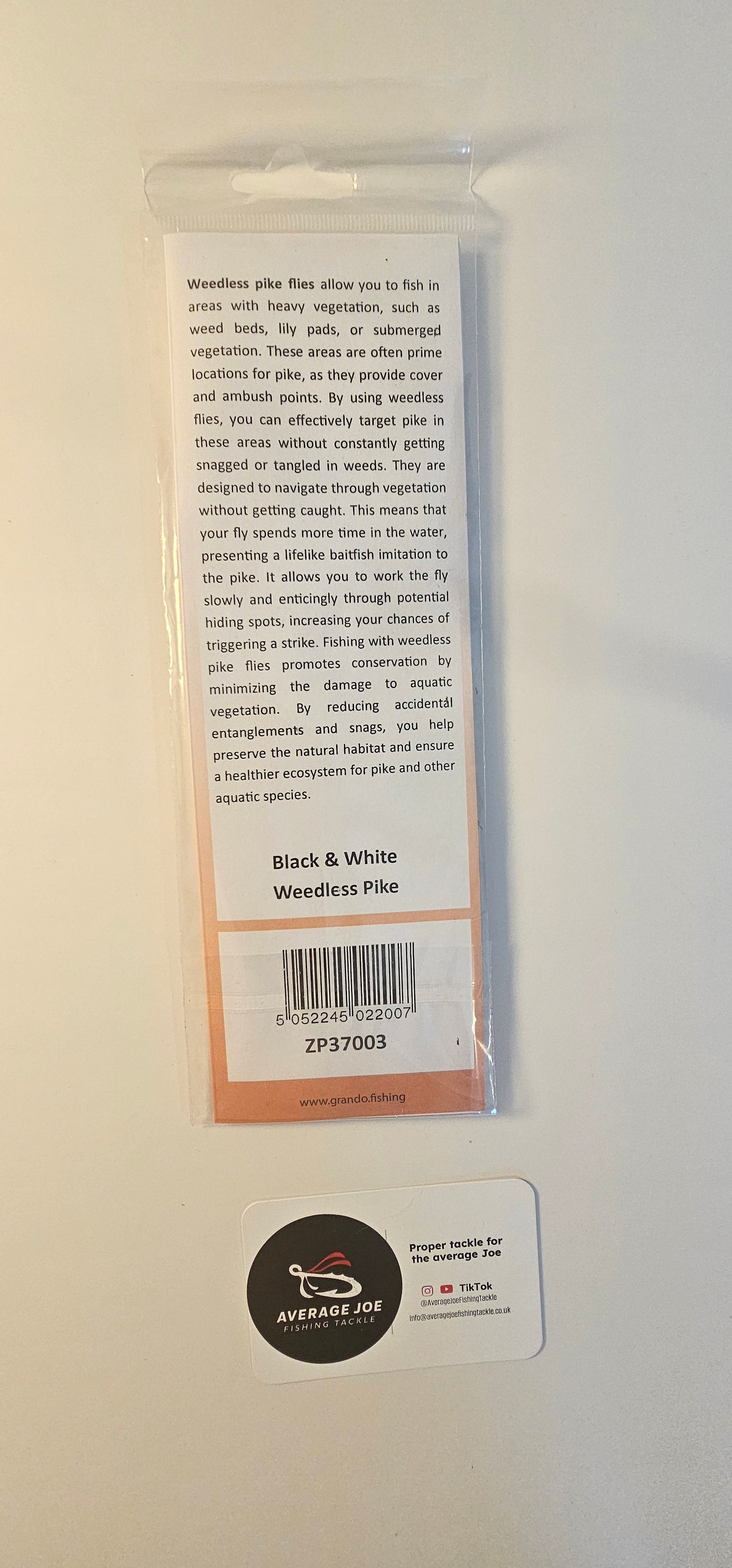 Grando Weedless Baitfish Pike flies Black/White